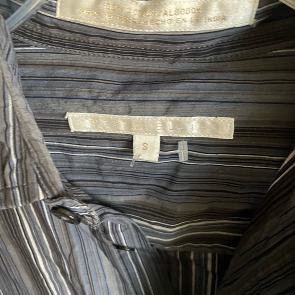 Perry Ellis men’s size small, button down, vertical strip, business casual shirt - Picture 3 of 7